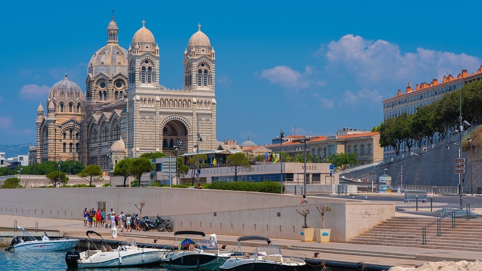 tour euromediterranee marseille