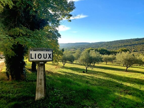 Visiter Lioux, Guide Luberon, Visiter Luberon, Guide Lioux