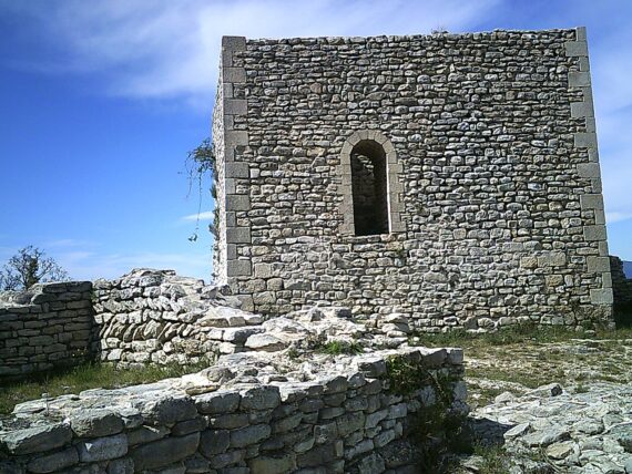 Guide Auribeau, Visiter Luberon, Guide Luberon