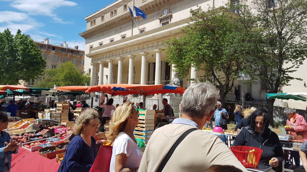 Marché Aix en Provence, Marchés Aix en Provence, Guide Provence, Guides Provence, Visiter la Provence, Visite Provence