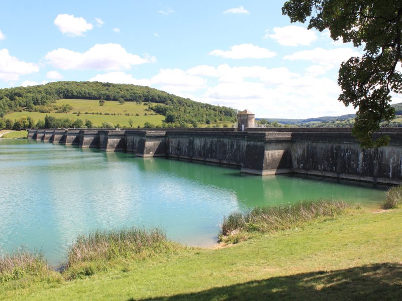 Visiter la Bourgogne, Lac de Grobois